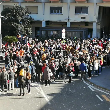 Residenza Schinardi Pensión Oristano